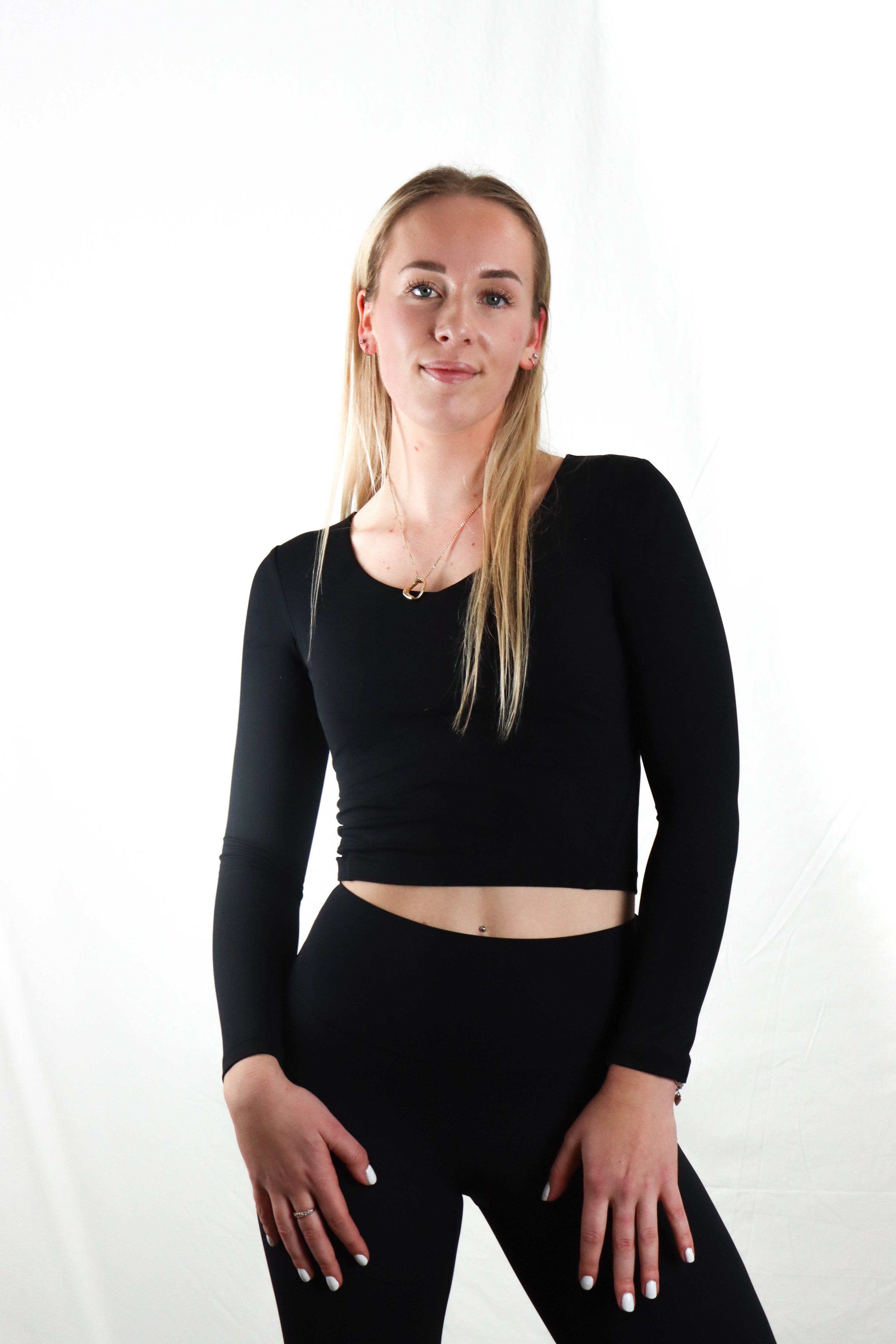 Women's Fitted Crop Long Sleeve - Black