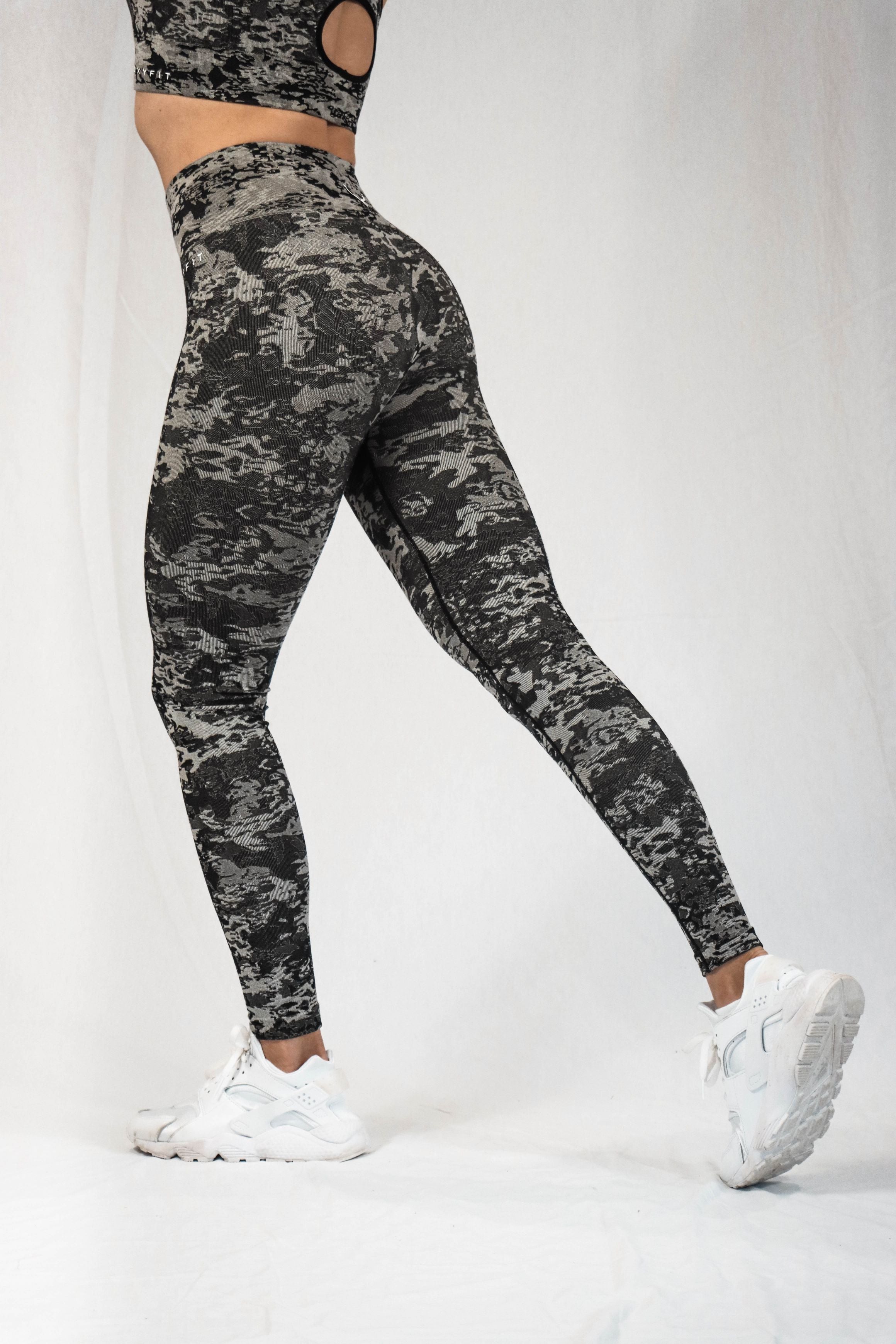 Glitch Camo Leggings - Black Ops