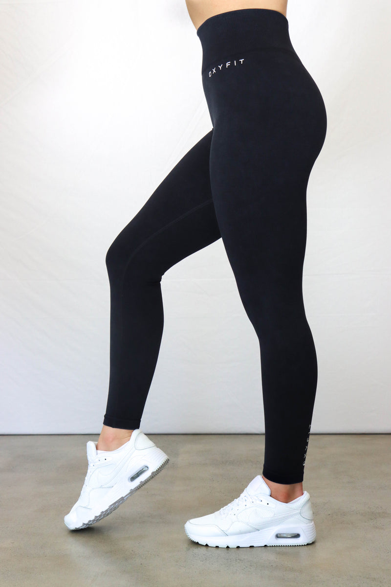 Women's Seamless Adapt Leggings - Licorice Black